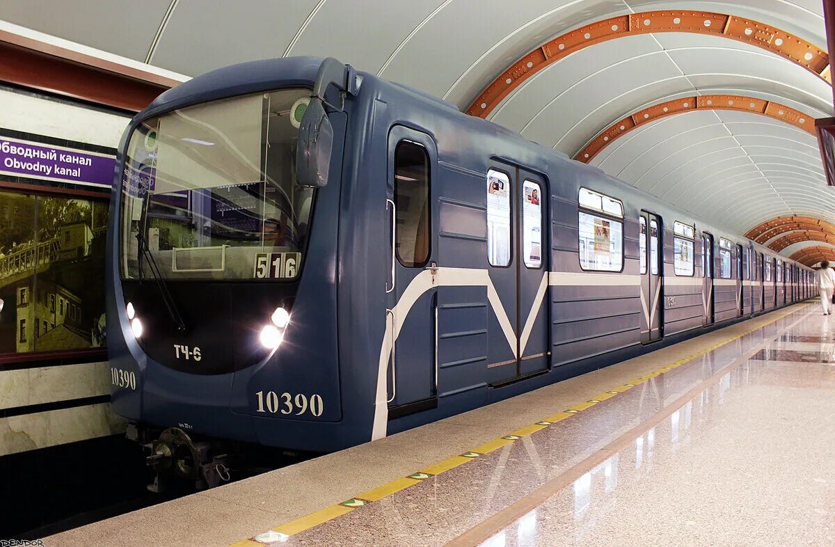 T me metro swaps. 81-540 2 Санкт Петербург. Метровагон 81-540. 81 540 2к метро. 81-717 Номерной.