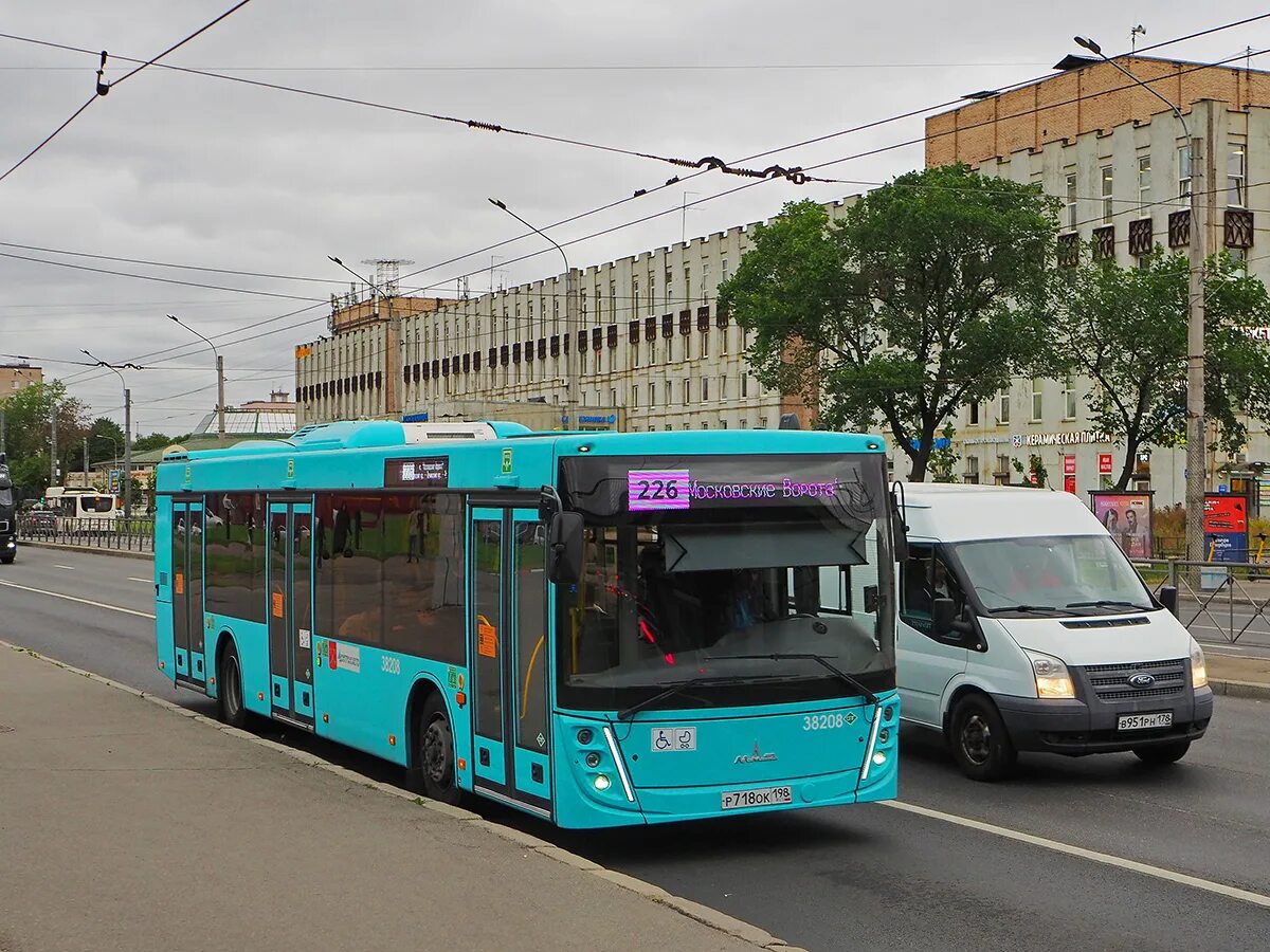 Автобус 226. Автобус Санкт-Петербург. Российские автобусы. Маршрут 226.