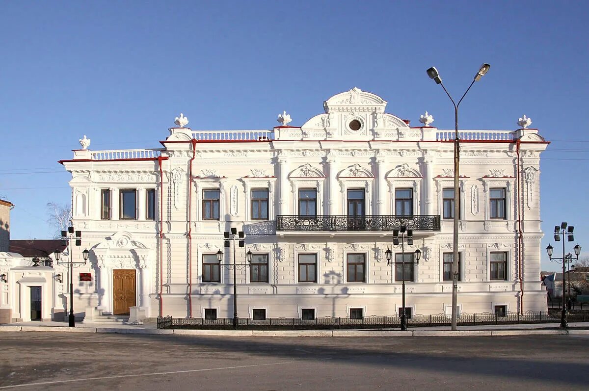 Тобольск здание. Дом купца тобольск. дом купца куклина тобольск. архитектура тобольска.