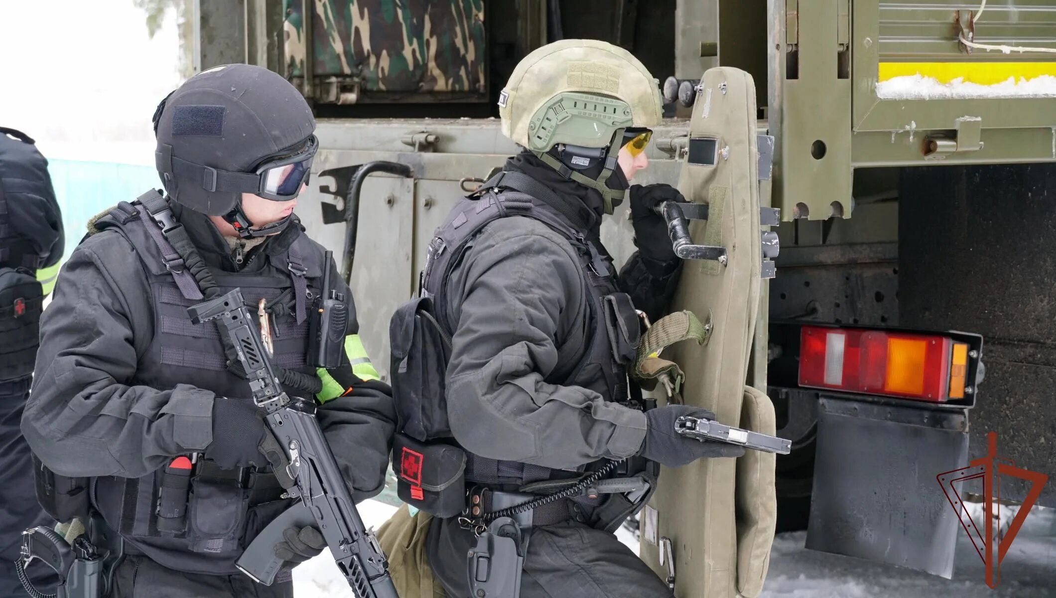 Росгвардия по кировской области собр. Внг собр. Спецназ росгвардии собр. Собр росгвардия. Собр росгвардия.