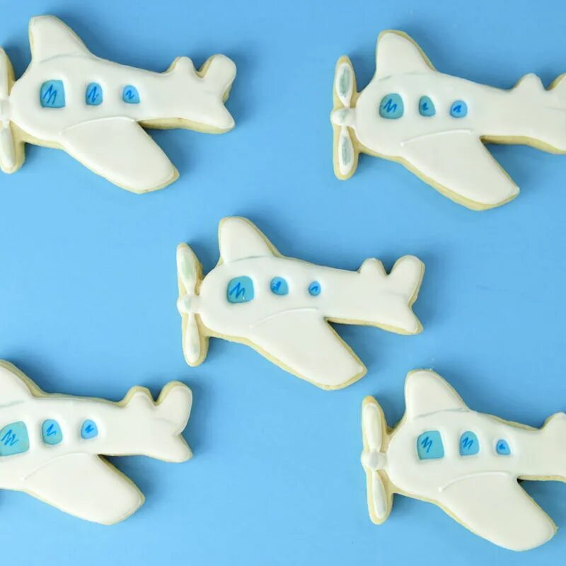 Печенья самолет. Печенье самолет. Печенье в виде самолетиков. Пряник самолетик. Форма для пряников самолетик.