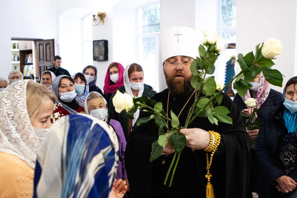 Храм архангела михаила новочеркасск настоятель. Храм архангела михаила в михайловской слободе. Настоятель храма архистратига михаила. Настоятель храма архистратига михаила. Настоятель храма архангела михаила.
