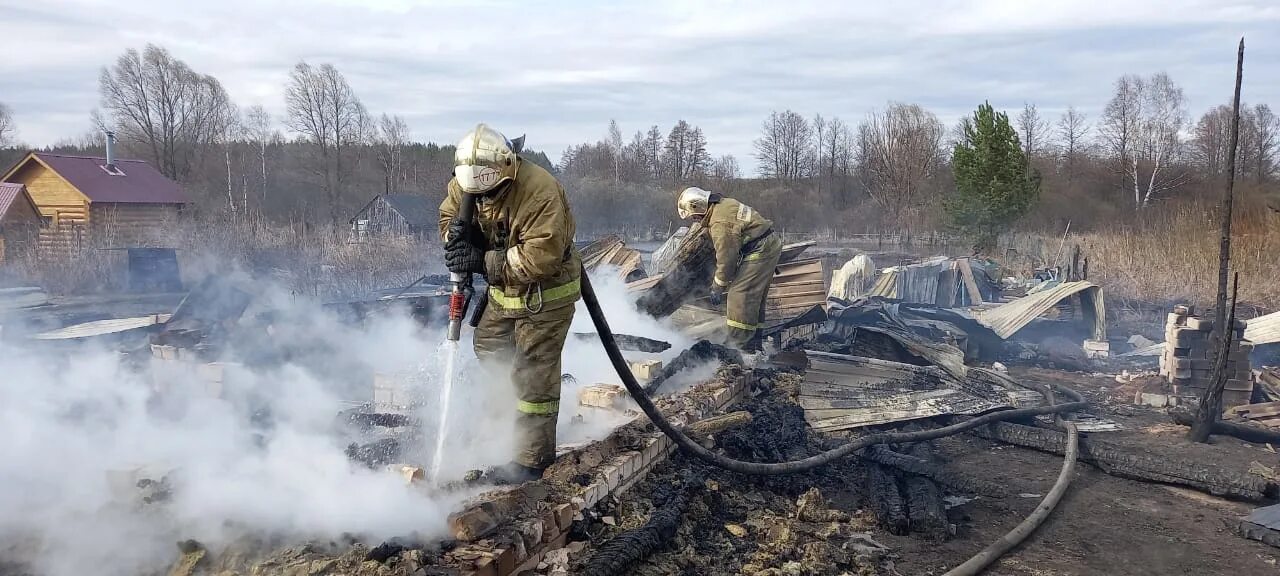 Пожар в д лесная. Пожар в селе Ивановское. Пожар в Богородске Нижегородской области. Пожарные Нижегородской области. Пожары в Нижегородской области.