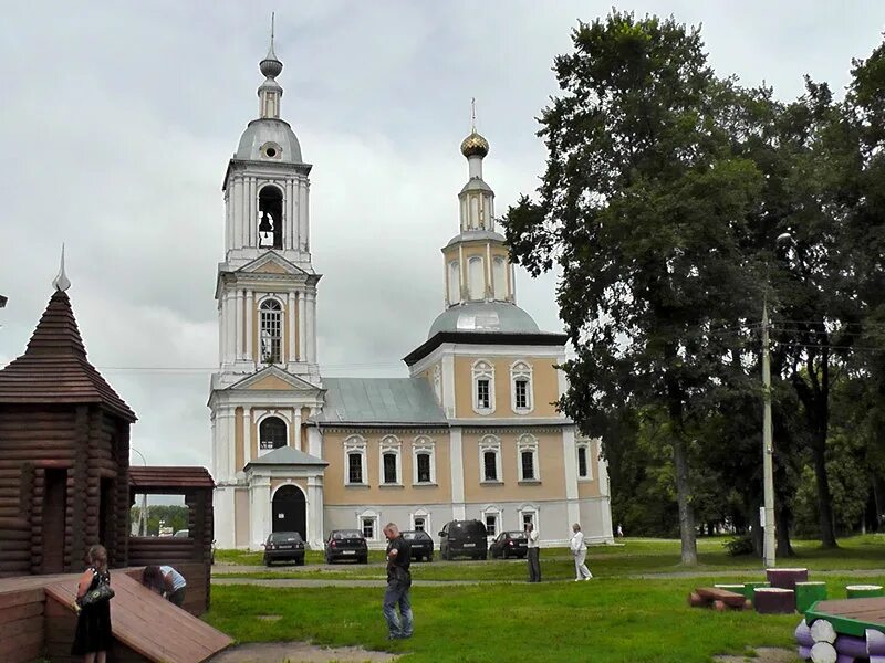 Казанская церковь город углич. Церковь казанской иконы божией матери рыбинск. Казанская церковь углич. Казанская углич. Казанская икона божией матери в церкви.