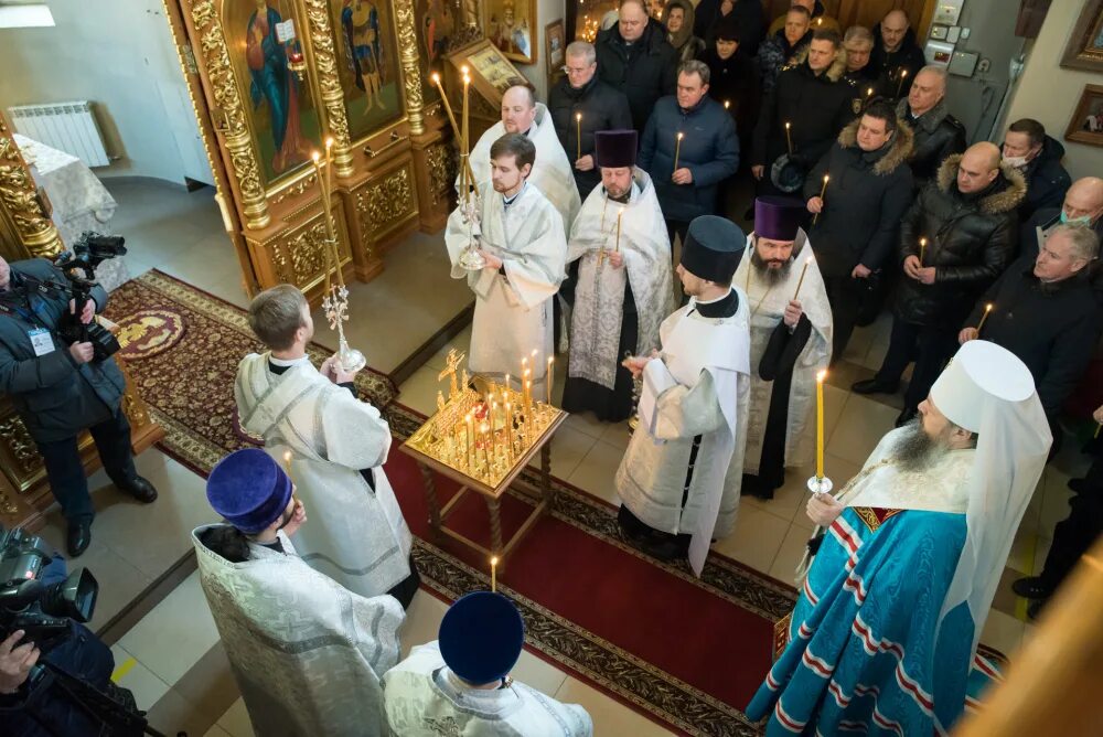 Архиерейские богослужения Пензенская епархия. Пензенская епархия архиерейские богослужения декабрь. Лития в церкви. Архиерейское богослужение пензенская епархия