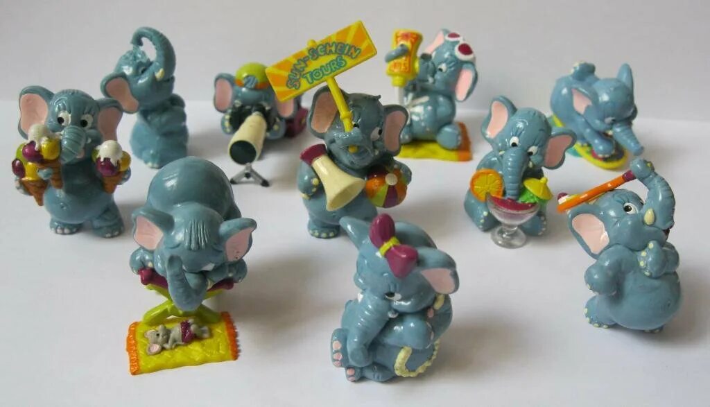 Киндер слоны. Киндер коллекции 90-х слоники. Киндер слоники коллекция. Коллекция Киндер слоны. Игрушка из киндера Слоник.