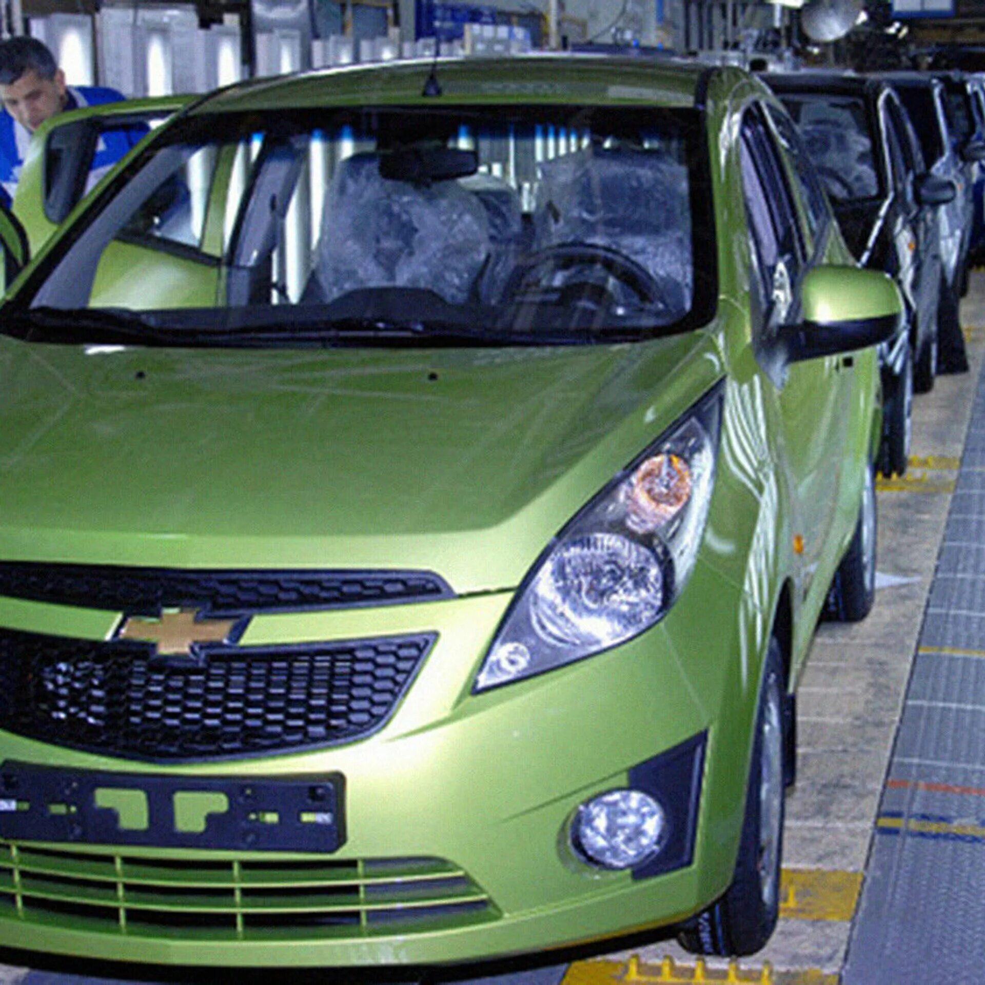 Uzdaewooauto. Машины в узбекистане. Chevrolet кобальт 2022. Chevrolet gentra 2021 узбекистан narxi. Шевроле гентра 2023.