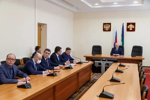 Служба поручено