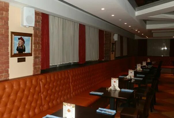 Кафе бар гараж старый оскол. Green bar старый оскол. Прядченко 227а старый оскол. Проспект губкина 5 старый оскол фото. Бары старый оскол.