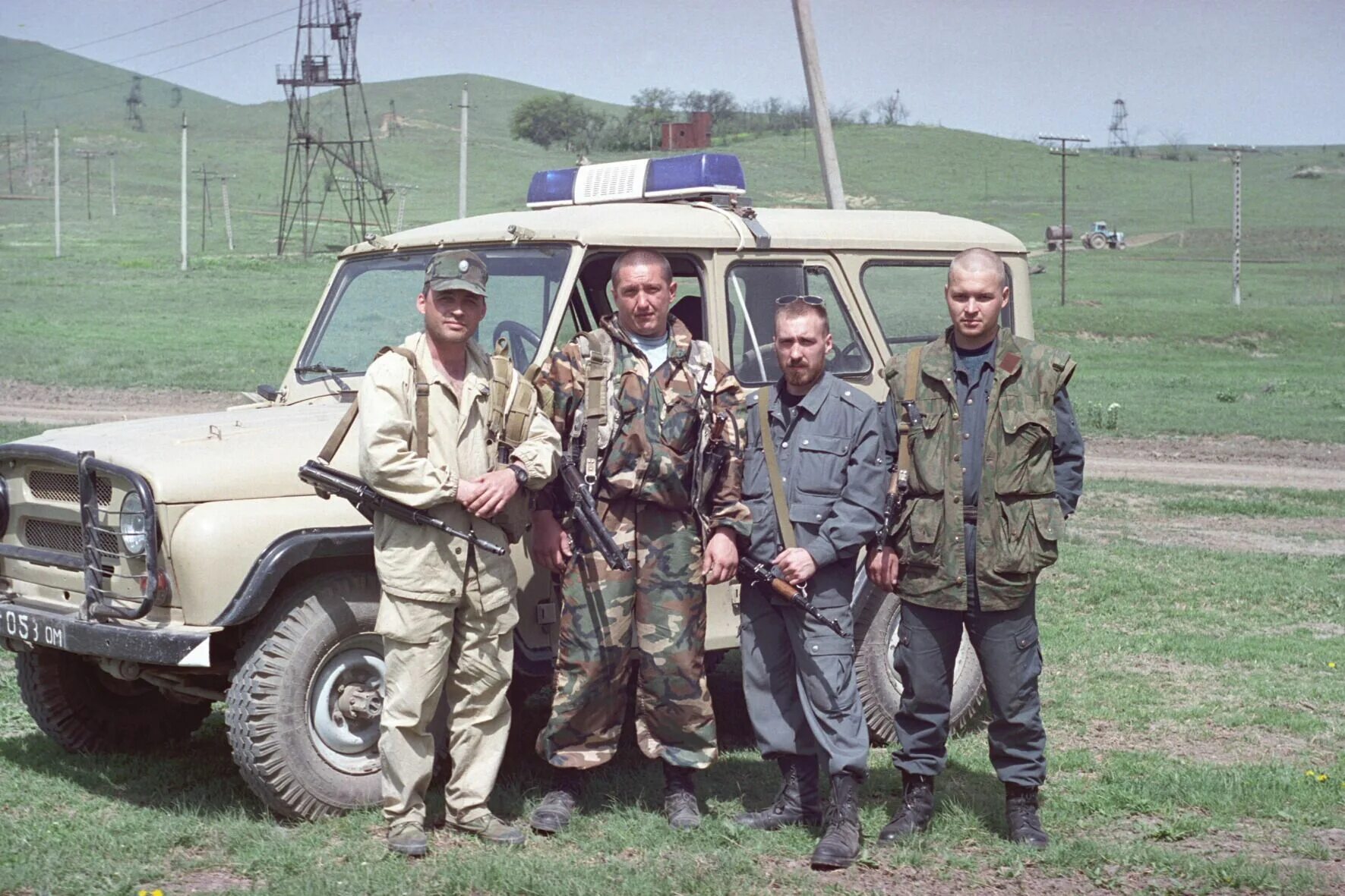 Командир батальона ахмат на украине. Чеченцы военные. Чужиков владимир петрович генерал-лейтенант. Чечня ведено 2002. Герой россии чеченец муса газимагомадов.