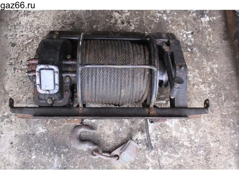 Тяговое усилие лебедки зил 131. Лебёдка зил 131 на мтз. Размеры лебедки зил 131. Лебедка зил 131. Задняя лебедка на зил 131.
