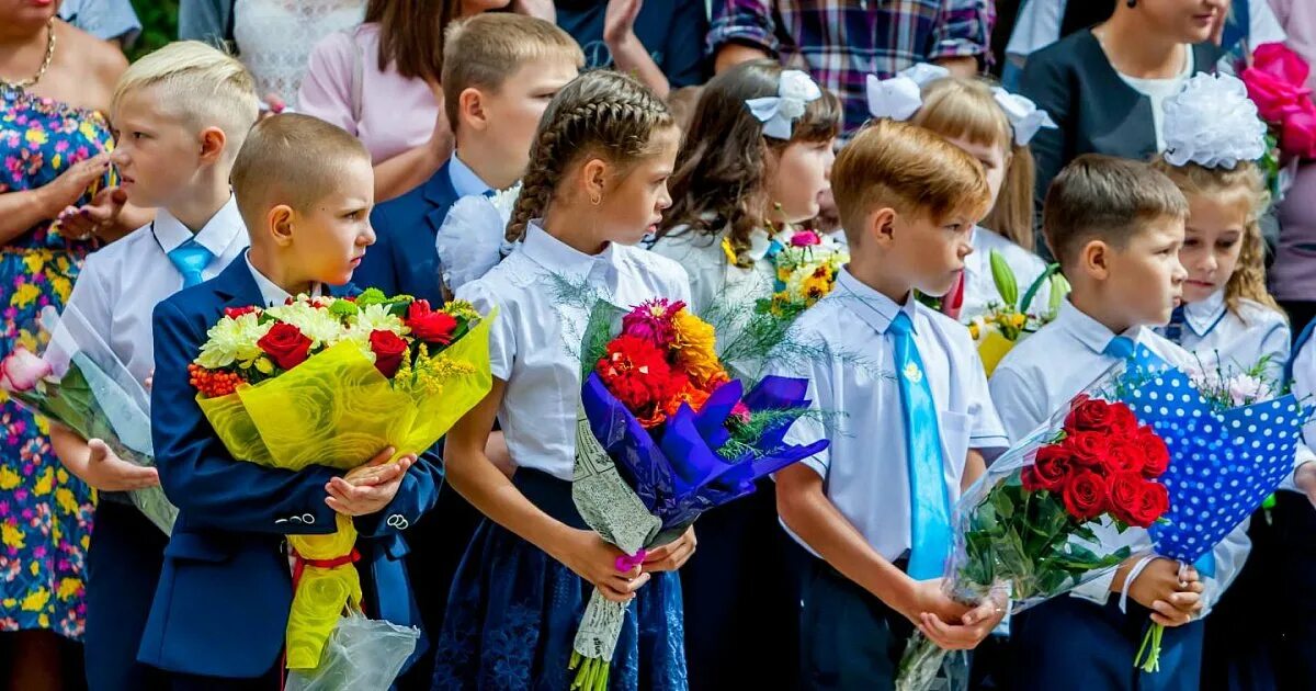 С днем знаний по казахски. Первоклассники узбекистан. 100 мектеп. День знаний. Первый звонок казахстан.