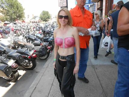 Slideshow sexy sturgis women in sturgis, sd 2012 motorcycle rally.