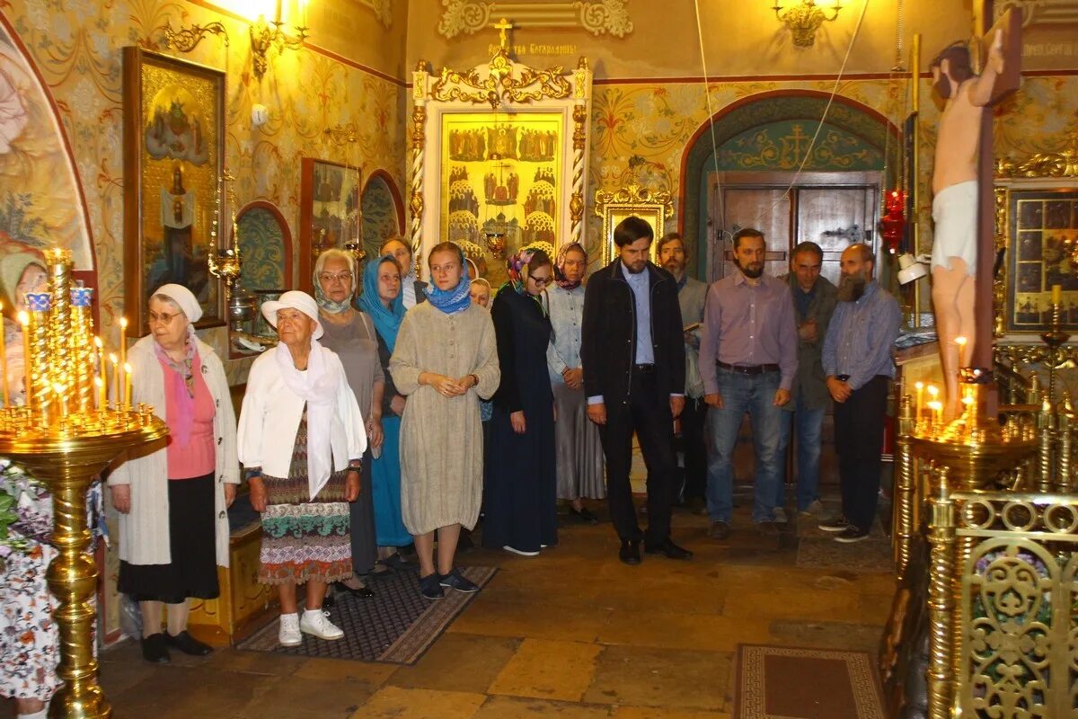 церковь успения пресвятой богородицы в путинках, москва. храм в путинках успение богородицы. храм успения пресвятой богородицы в путинках или путинка. успенский переулок церковь успения пресвятой богородицы. храм успения пресвятой богородицы москва.