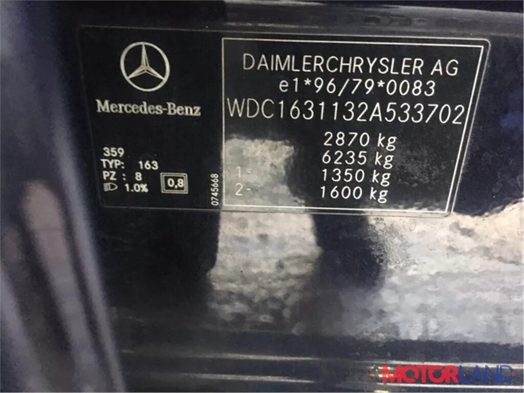 Vin номер mercedes. Табличка VIN Mercedes w164. Мерседес мл 163 кузов номер кузова. VIN номер Mercedes ml 163 320. Вин номер Мерседес мл 1998г.