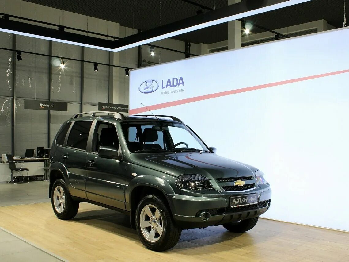 Chevrolet niva 2000. Лад шевроле. Нива шевроле новая 2021. Шевроле нива рестайлинг 2020. Лад шевроле.