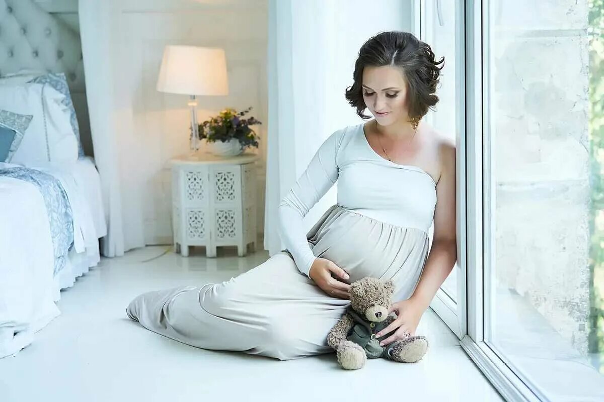 Очень красивые беременные. Фотосессия беременных. Студийная фотосессия беременных. Фотосессия беременных идеи.