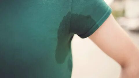 Ona našla způsob, jak oklamat pocení: Dermatolog jí prozradil triky, které fungují bezchybně!