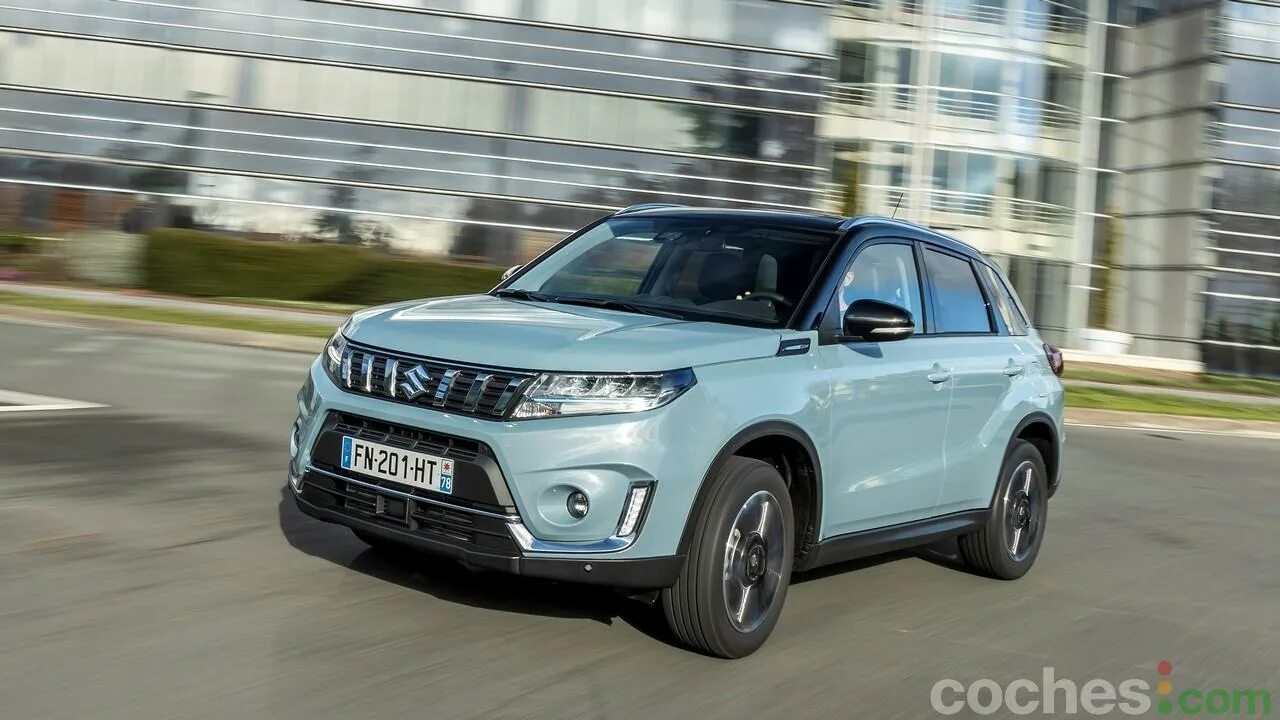 Купить сузуки витара в екатеринбурге. Suzuki Vitara 2022. Сузуки Витара 2028. Сузуки Витара гибрид 2022. Сузуки Витара 2 2019.