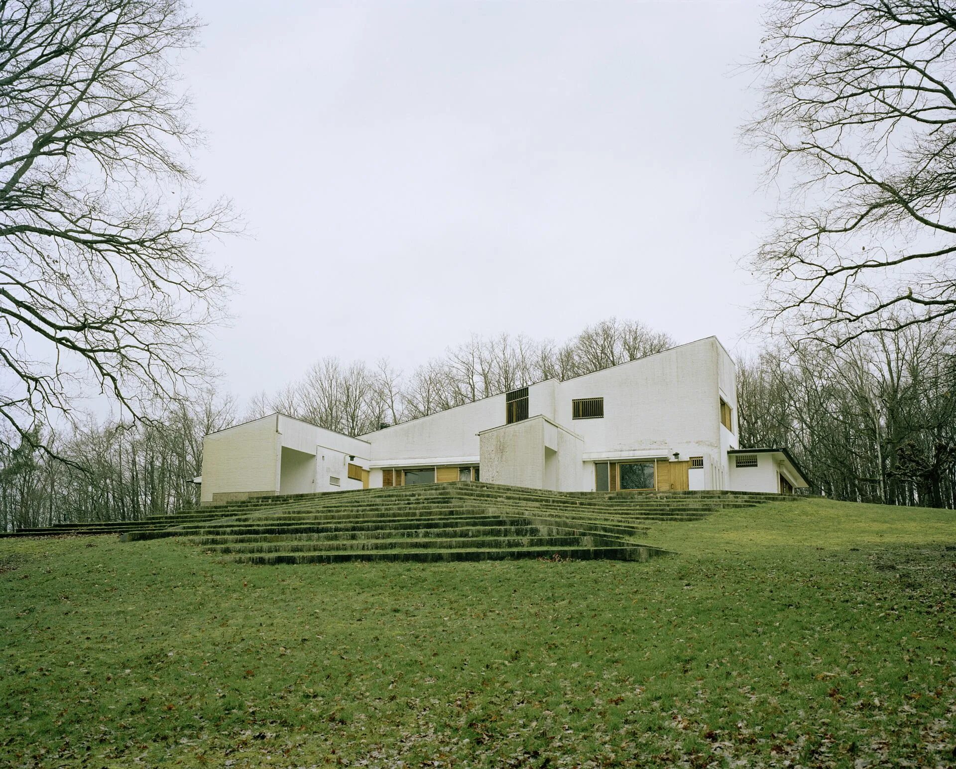 Альвара альто архитектура финляндия. Алвара аалто архитектура. Алвар аалто. Алвар аалто архитектура. Алвар хуго хенрик аалто архитектура.