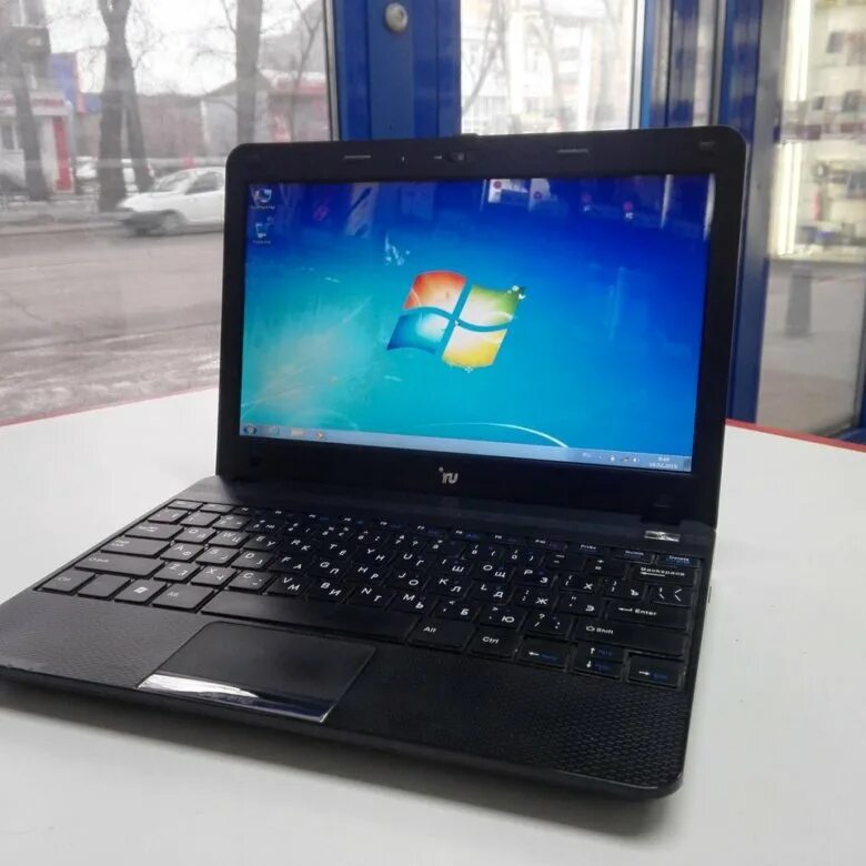 Ноутбуки intro. Нетбук iru m1110. iru netbook e 450. школьный нетбук iru intro 105. iru netbook computer ab45.