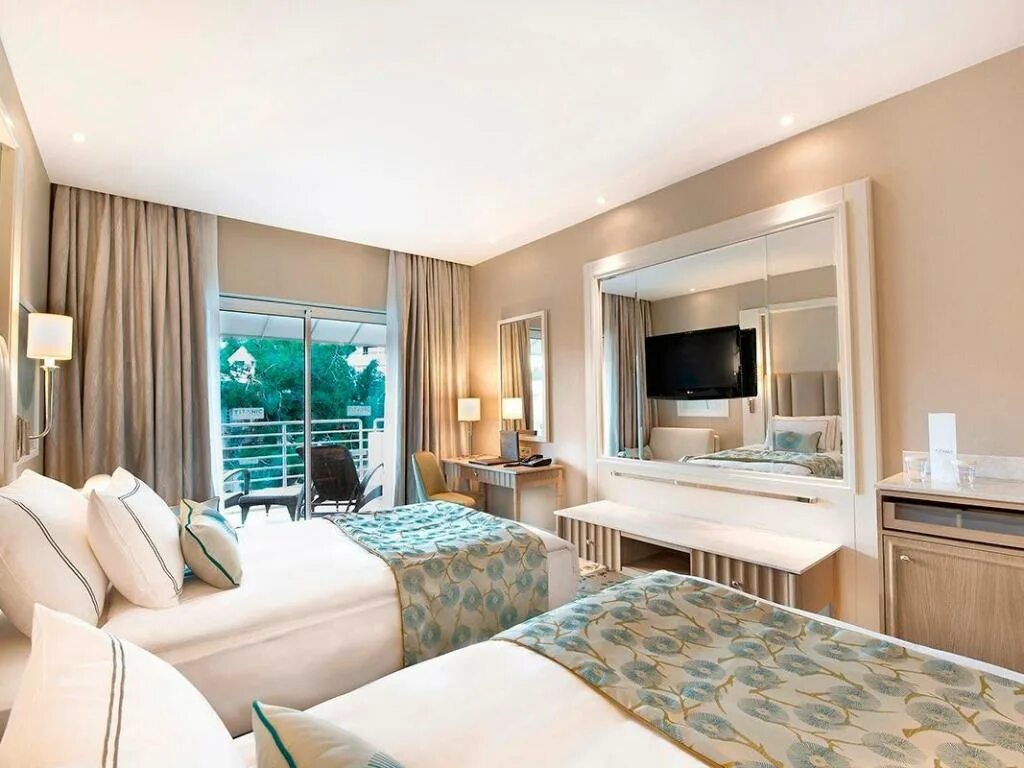 Отель horus paradise luxury resort 5. Sitia beach city resort & spa 5*. Отель sealife buket beach. Standard room side sea view. Maritim pine beach resort & club 5*.