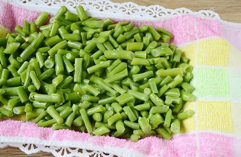 Когда собирать фасоль для заморозки. Стручковая фасоль заморозка. спаржевая фасоль на зиму заморозка. фасоль стручковая заморож. зеленая фасоль заморозка.