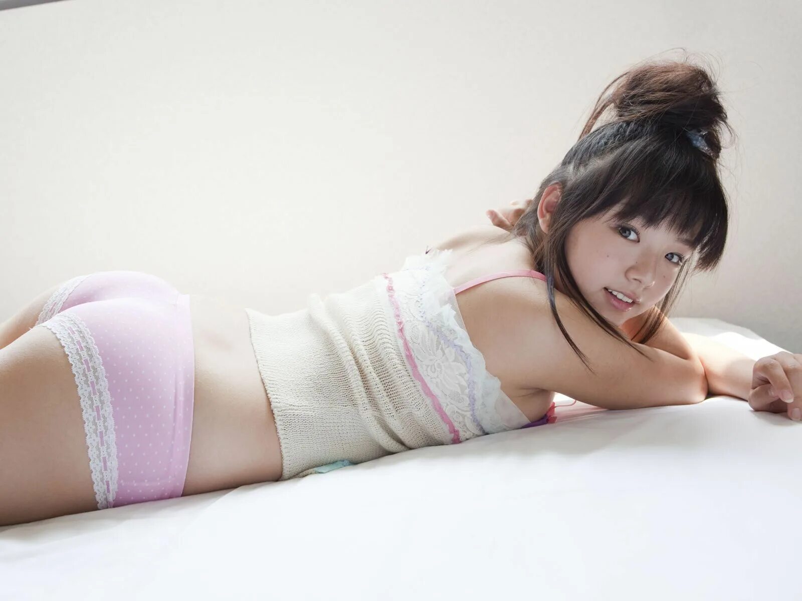 Ai Shinozaki 18 лежит. Ai Shinozaki lingerie. Ai Shinozaki модель. АИ Шинозаки в Нижнем белье. Page 84