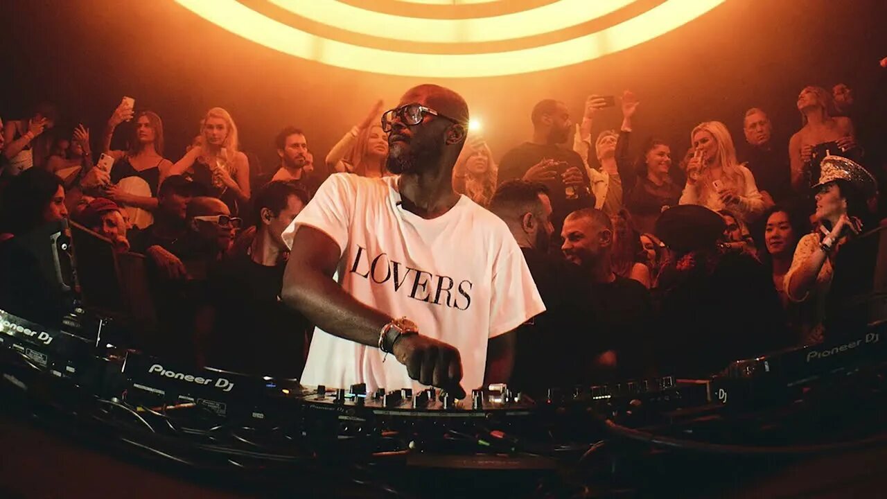 Диджей блэк. Black coffee tulum. Диджей блэк. Black coffee. Black coffee dj.