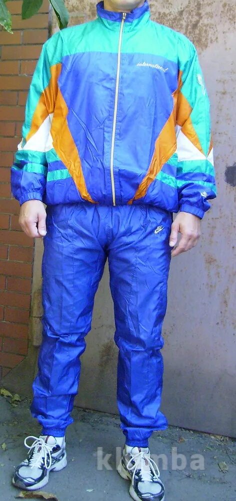 Nike 90s Tracksuit. Найк блестящий костюм 1990. Спортивный костюм найк из 90 х