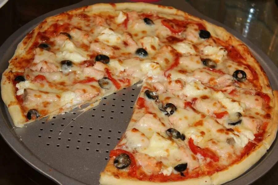 1 рецепт пиццы. "Пицца". Вкусная пицца. Пицца на тонком тесте. Приготовление домашней пиццы.