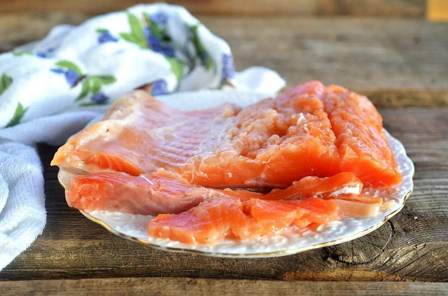 Как сделать вкусную слабосоленую форель