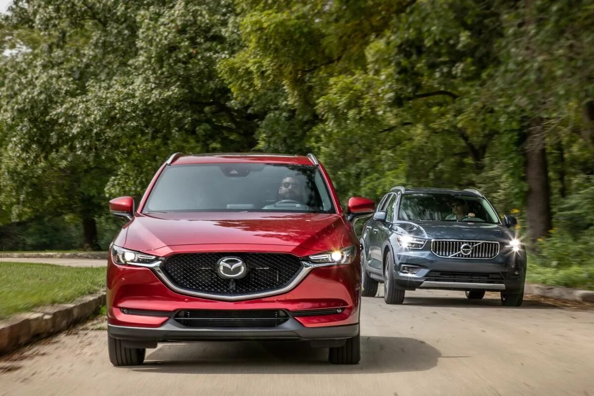 Mazda 40. Mazda CX-5 2019. Volvo cx5. Мазда cx40. Вольво Мазда сх5.