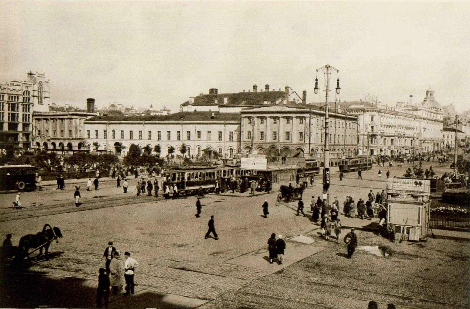 В начале 1928 года. Москва 1920-е. Москва Лубянка 1920-е. Москва 1920 год. Каланчевская площадь 1920-е.