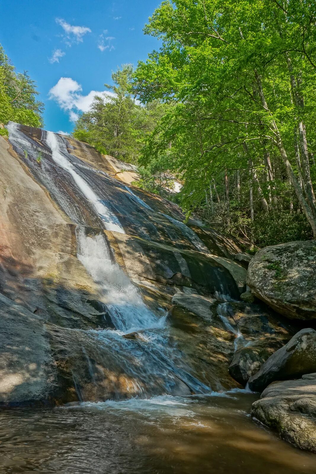 Stone fall. Шарташ Маунтин парк. Mountain Falls TM. Stone Mountain. Stones in Mountain.