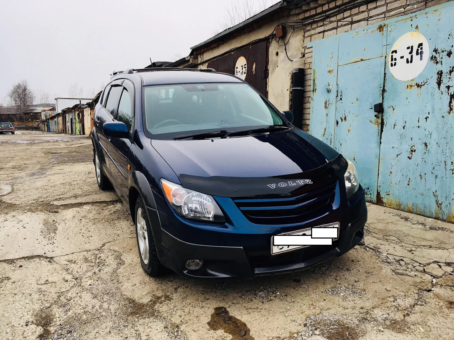 Тойота вольтц. Тойота вольц 2002. Toyota voltz 2013. Nissan leaf 2014. Тойота вольт.