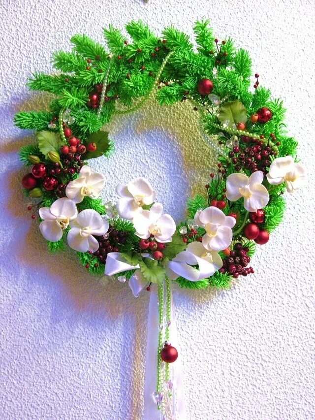 венок из фоамирана на новый год. новогодние венки из фоамирана. венок из фоамирана на новый год. новогодние поделки из фоамирана. новогодний венок из фоамирана.