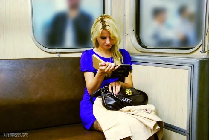 Девушки в метро 18+ опубликовал пост от 21 августа 2015 в 12:57 Фотострана Пост