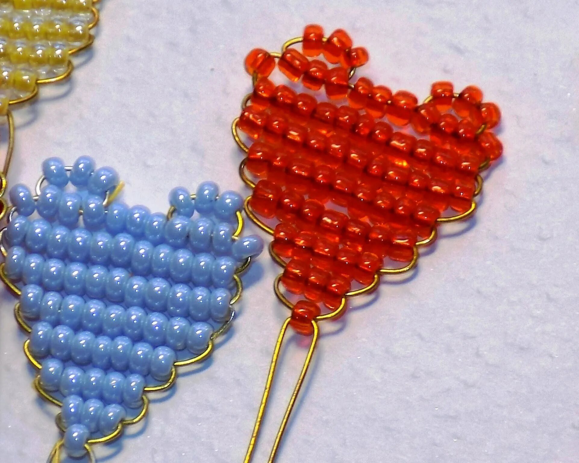 Сердечко из бисера из лески. Сердце из бисера. плетение бисером. бисероплетение для начинающих. идеи для бисероплетения.