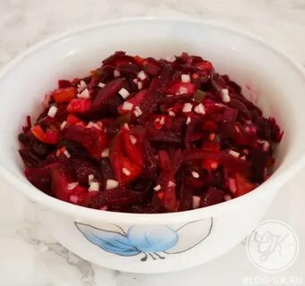 Вкусный салат с красной свеклой