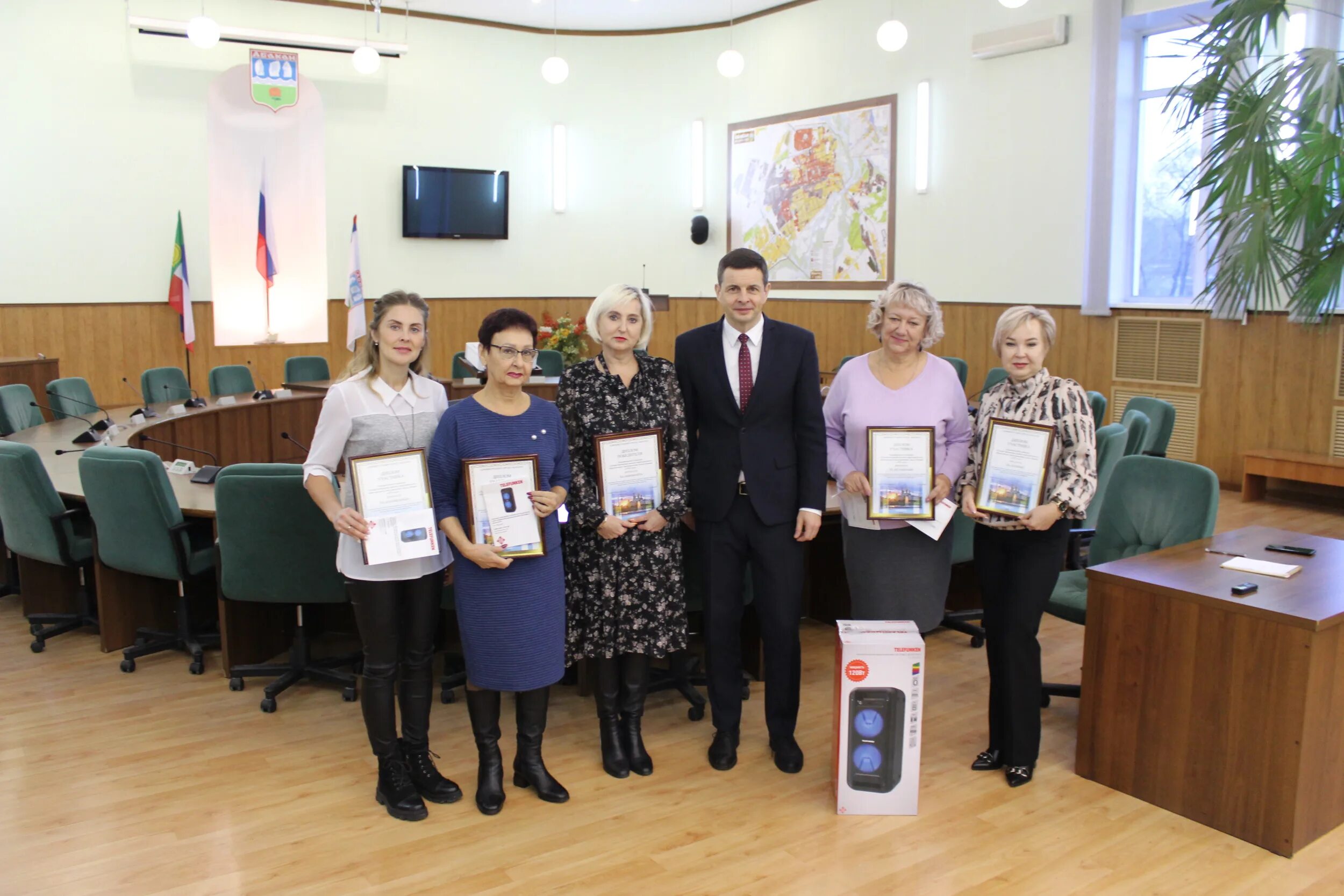 Абакан городской сайт. Награждение от администрации города. Глава Усть-Абаканского района. Награждение мобилизованных. Конкурс ТОС.