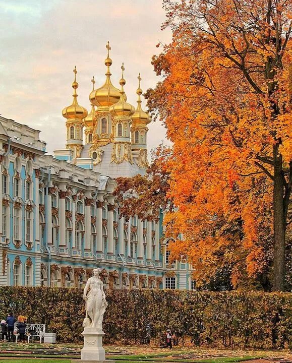 "Северная Венеция" - поездка в Санкт-Петербург для организованных взрослых групп