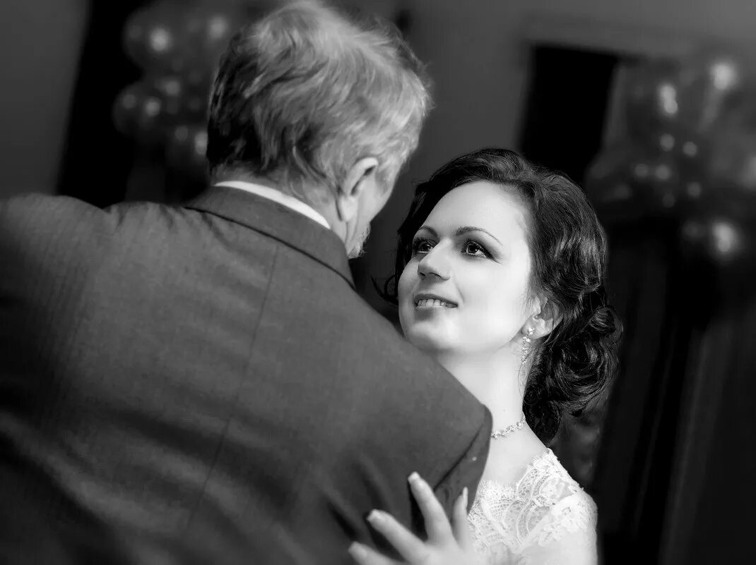 Белый танец отца. Белый танец отца. Танец невесты с отцом. Танец отца и дочери на свадьбе_до слез!. Танец отца и дочери.