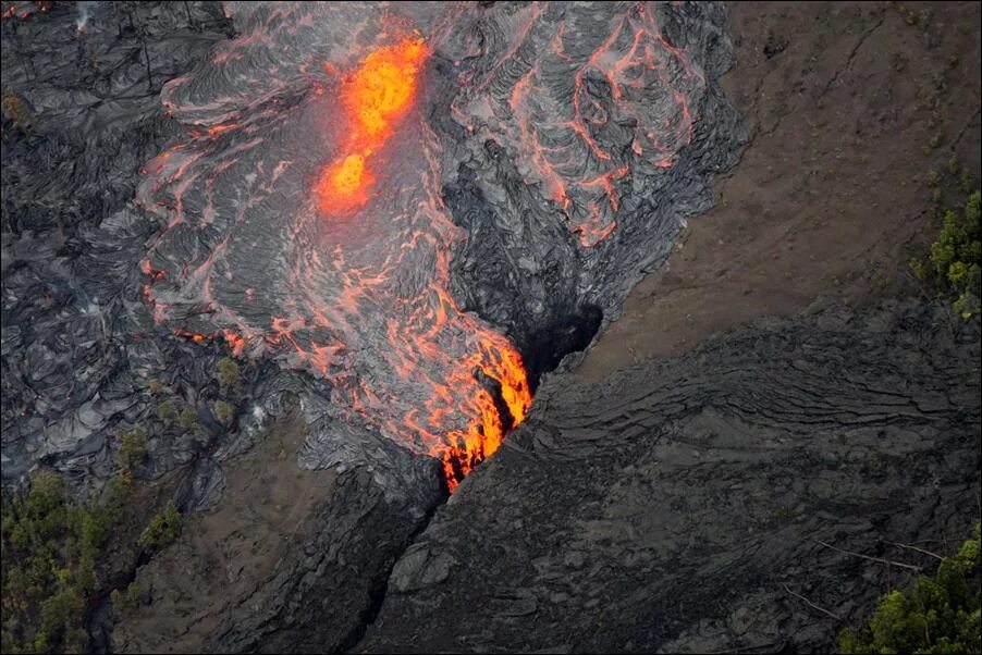 Землетрясение извержение. Вулкан планеты - Килауэа (Килауэ. Трещинные вулканы. Штат Гавайи вулканы. Килауэа (Килауэ) на Гавайях.