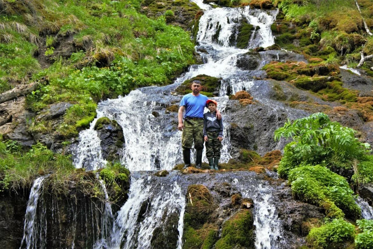 Емурлинский водопад. Емурлинский водопад горный. Водопад Чемал. Горно Алтайск водопад Емурлинский.