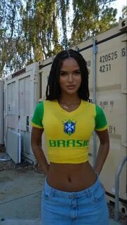 Efirda teleboshlovchi bilan jinsiy aloqa