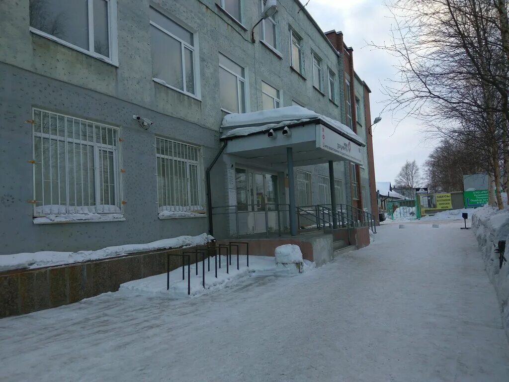 комсомольская 5 мончегорск. мфц комсомольск на амуре интернациональный 10. адрес мфц комсомольск на амуре. мфц комсомольск часы работы. мфц в комсомольске на амуре на интернациональном.