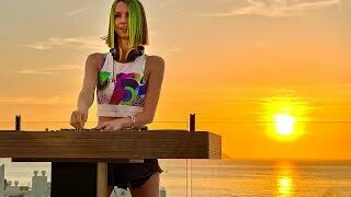 Miss monique фестиваль. Miss monique mimo. Miss monique ibiza. Miss monique ibiza. Dj miss monique.