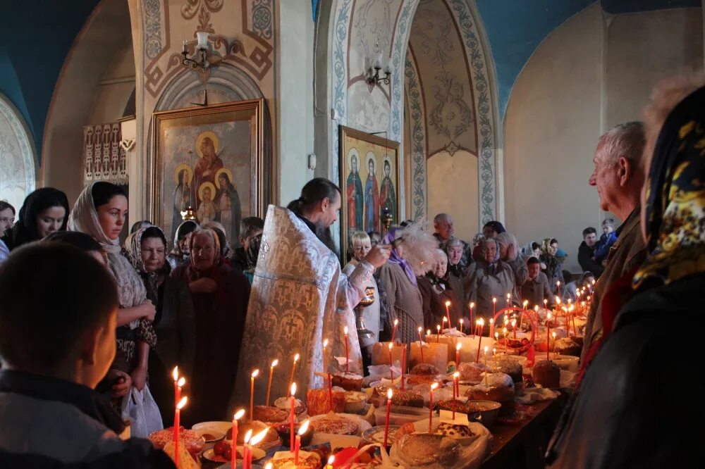 В последний день перед постом. Великая суббота страстной седмицы. Пасха храм. Великая суббота передрасхой. Великая суббота перед па.