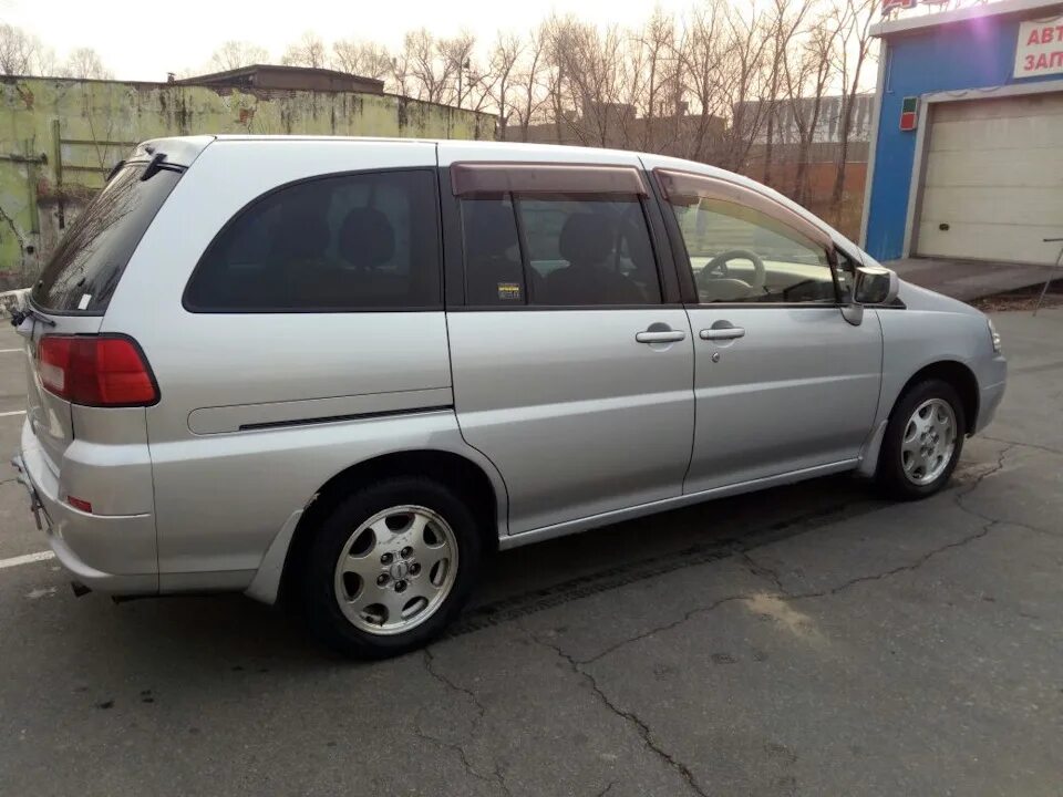 Ниссан либерти масла. Ниссан Либерти. Nissan Liberty 1993. Ниссан Либерти 2007. Ниссан Либерти 1997.